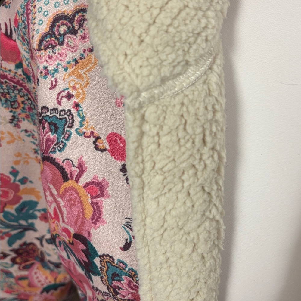 B156 *LAST ONE* Beige Vintage Paisley Floral Printed Sherpa Lined Hooded Jacket - Picture 6 of 6